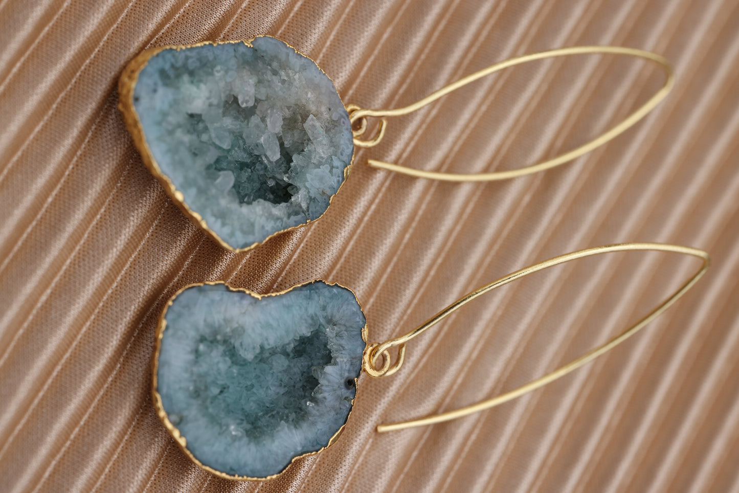 Sculpted Drops - Sea Green