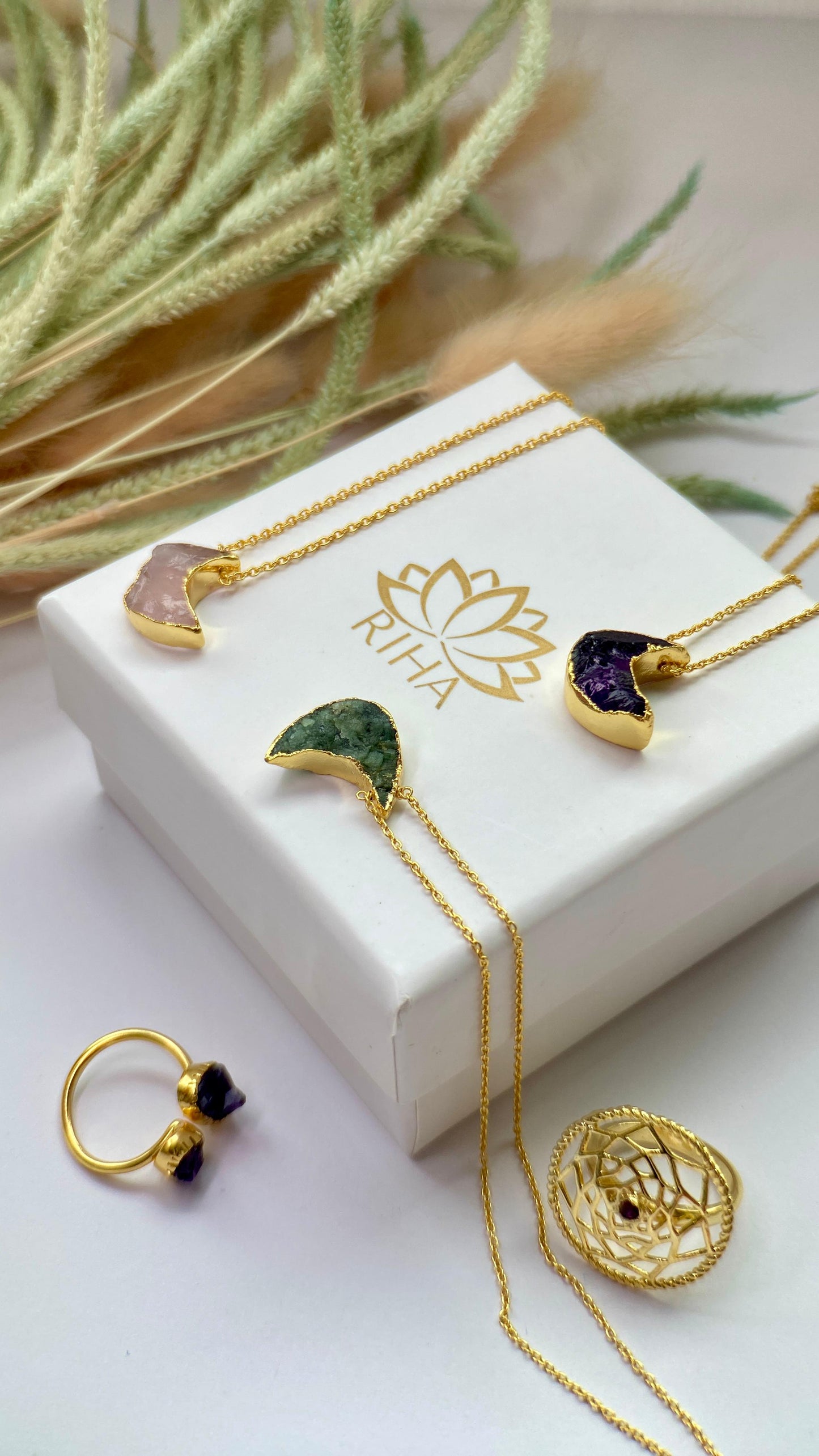 Luna Pendant: Emerald